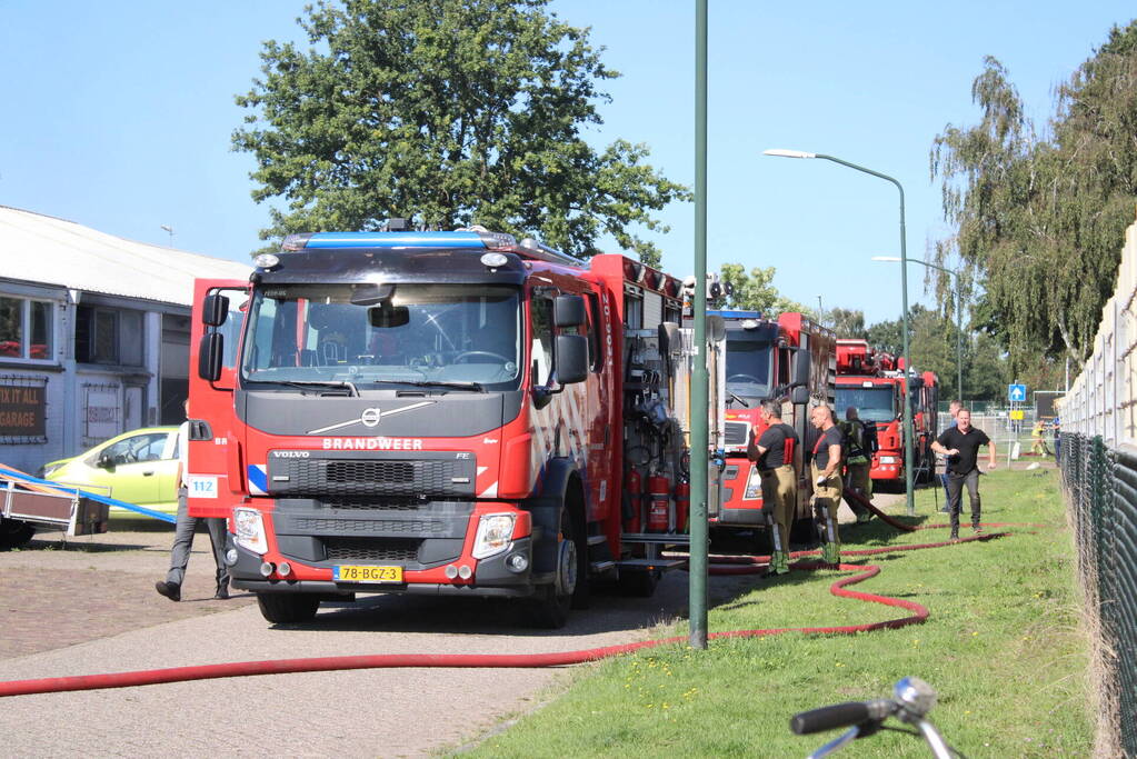 Flinke brand in garagebox