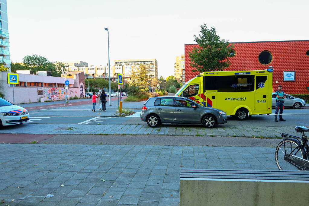 Fietser geschept bij oversteekplaats