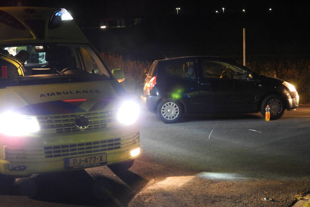 Meisje gewond bij botsing met auto