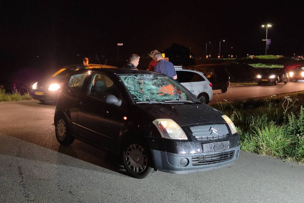 Meisje gewond bij botsing met auto