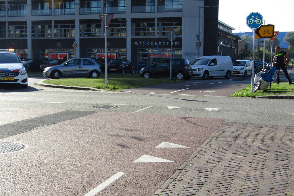 Aanrijding tussen een bakfiets en personenauto