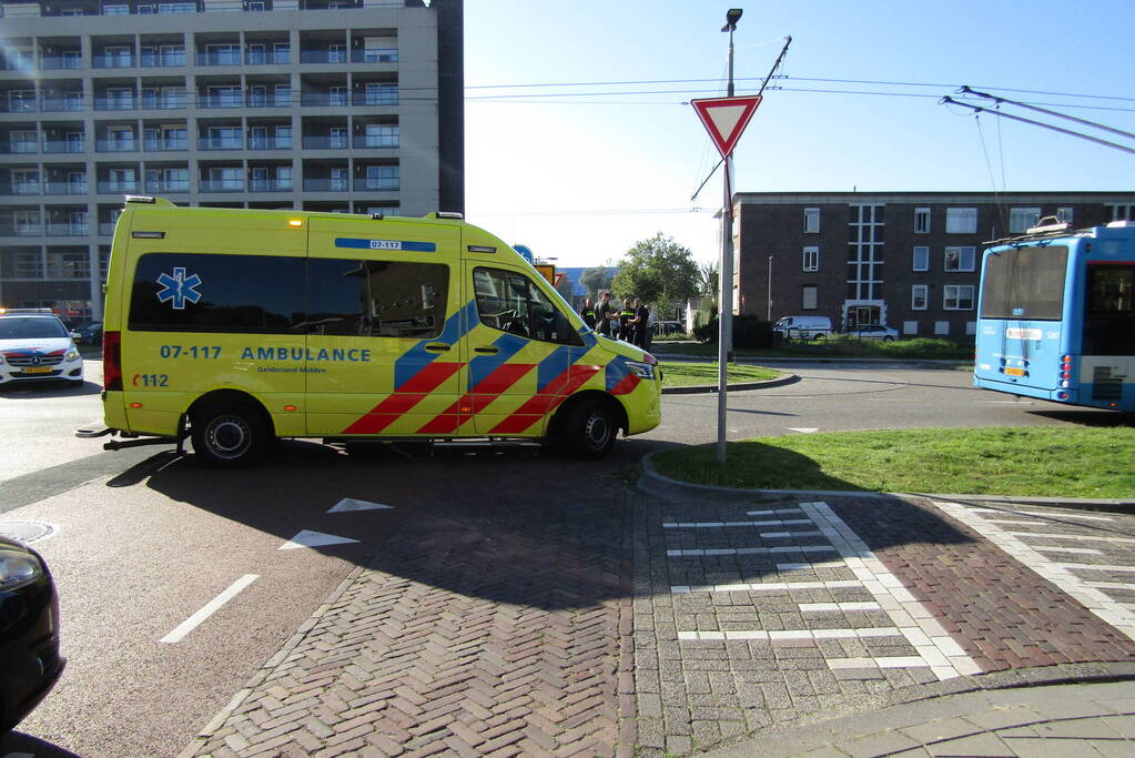 Aanrijding tussen een bakfiets en personenauto