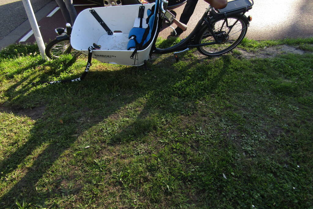 Aanrijding tussen een bakfiets en personenauto