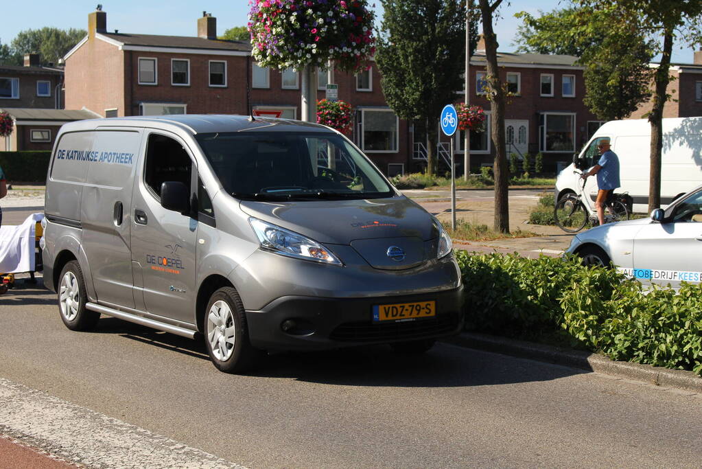 Fietser aangereden bij oversteekplaats door auto