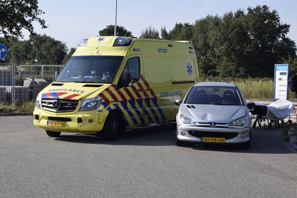 Scooterrijder gewond bij aanrijding