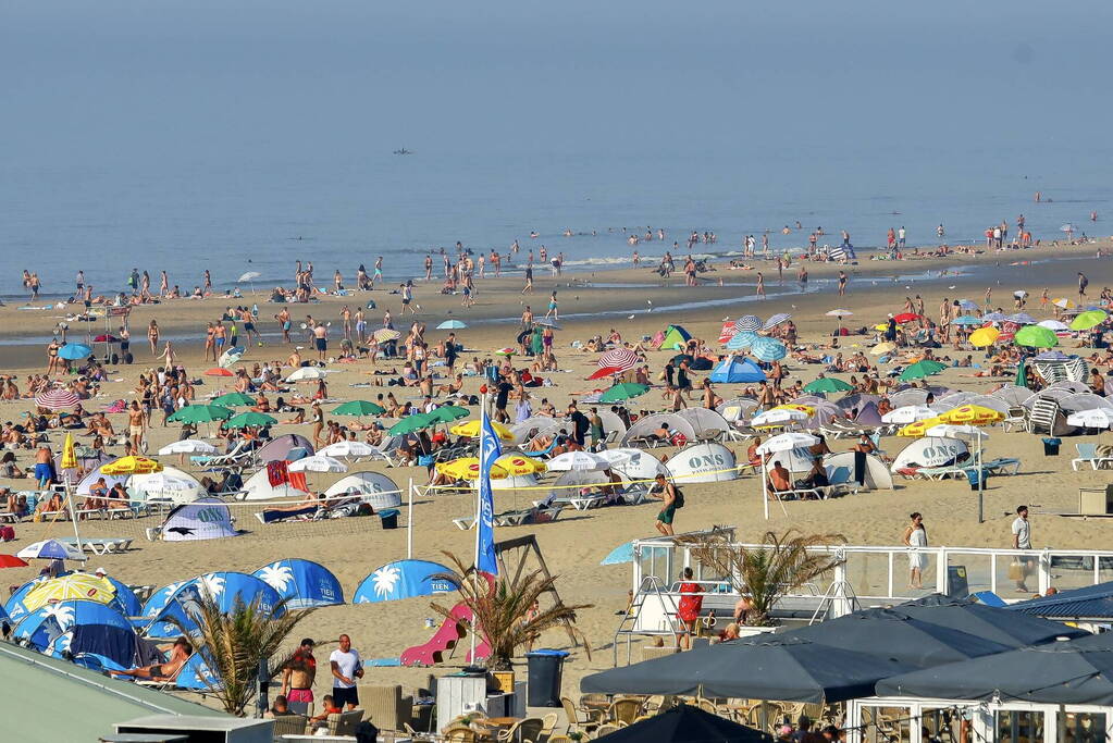 Drukte in Zandvoort door warme weer