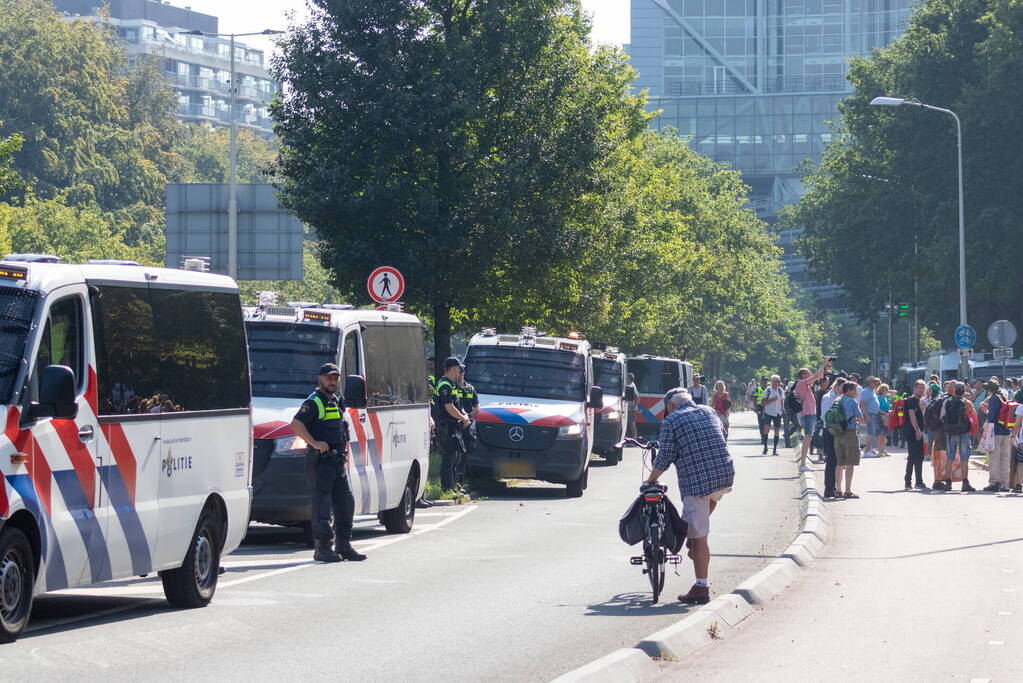 XR-demonstranten verzamelen zich voor nieuwe grote demonstratie