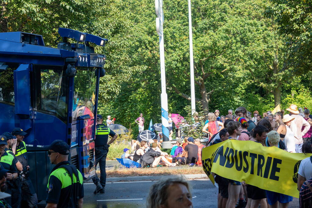 XR-demonstranten verzamelen zich voor nieuwe grote demonstratie