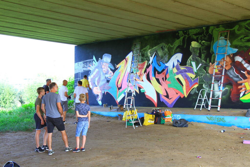 Graffitispuiters trekken veel bekijks