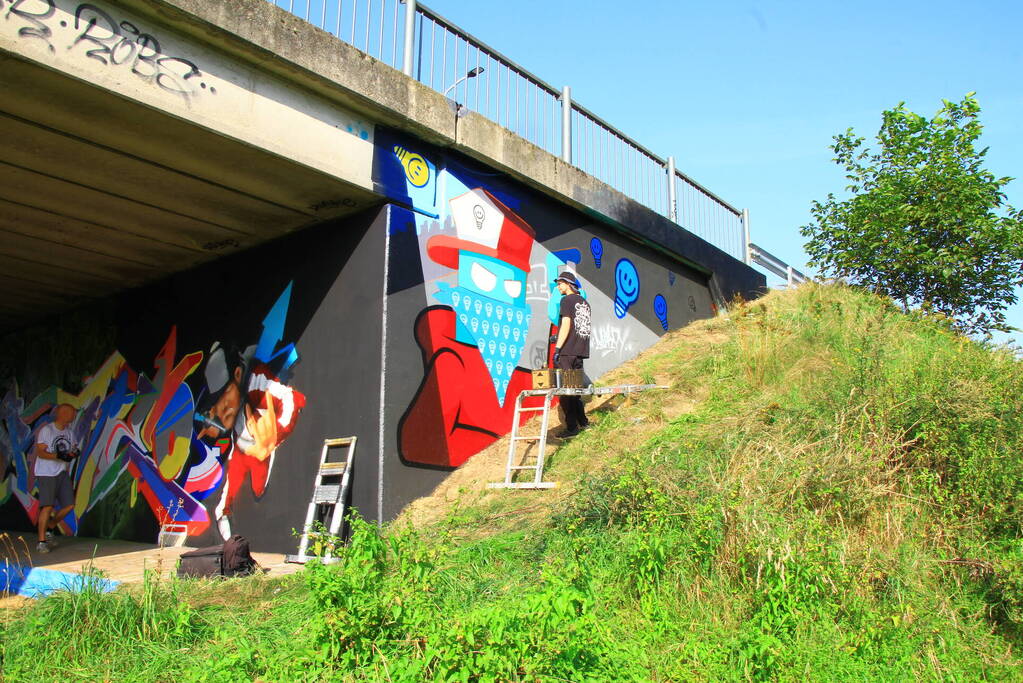 Graffitispuiters trekken veel bekijks