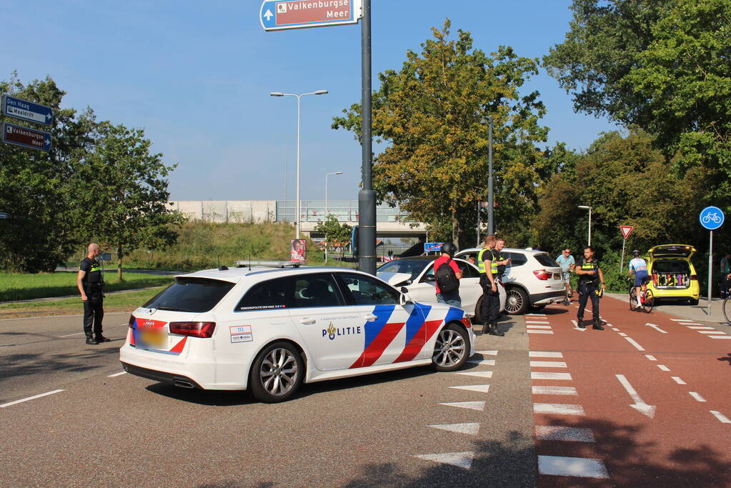 Automobilist botste op paal