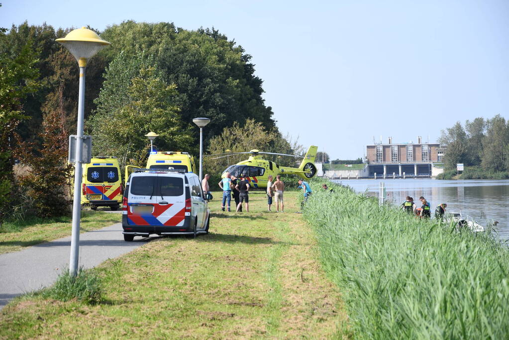 Persoon zwaargewond bij waterongeval