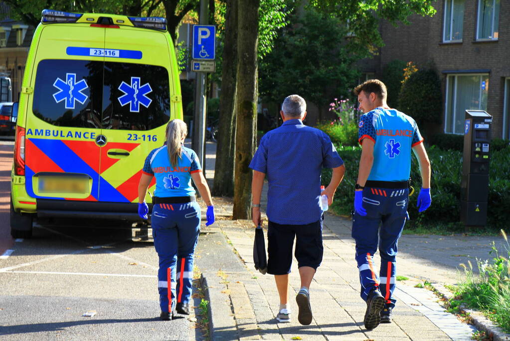 Fietser in botsing met automobilist