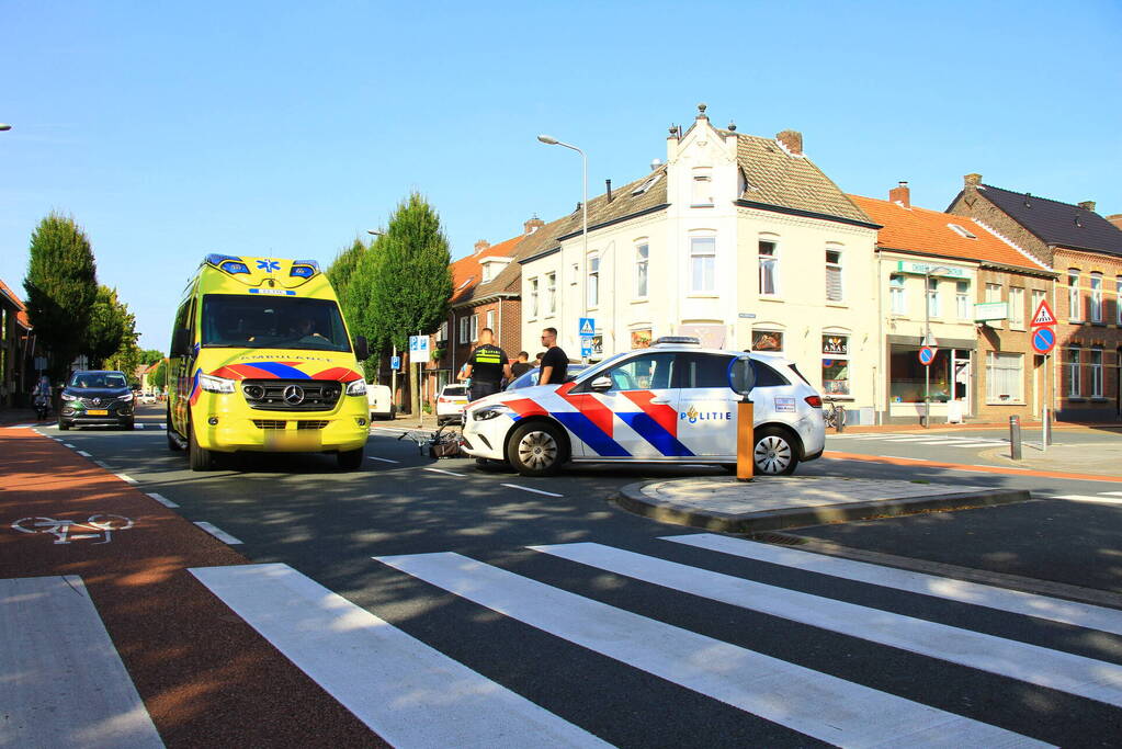 Fietser in botsing met automobilist