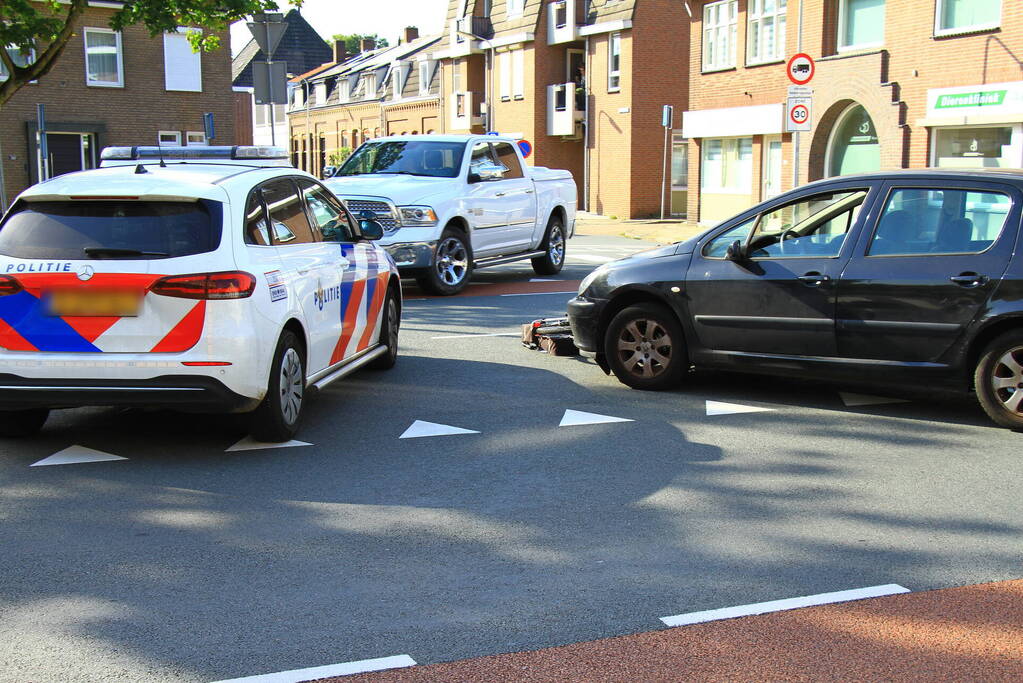 Fietser in botsing met automobilist