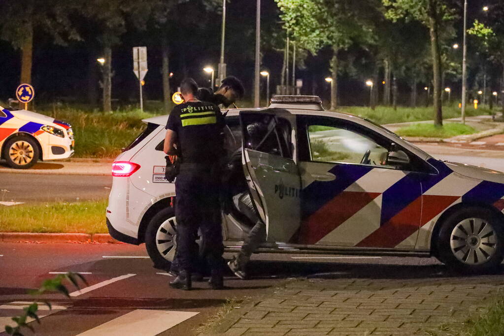 Eigenaar ziet zijn gestolen scooter rijden en zet achtervolging in