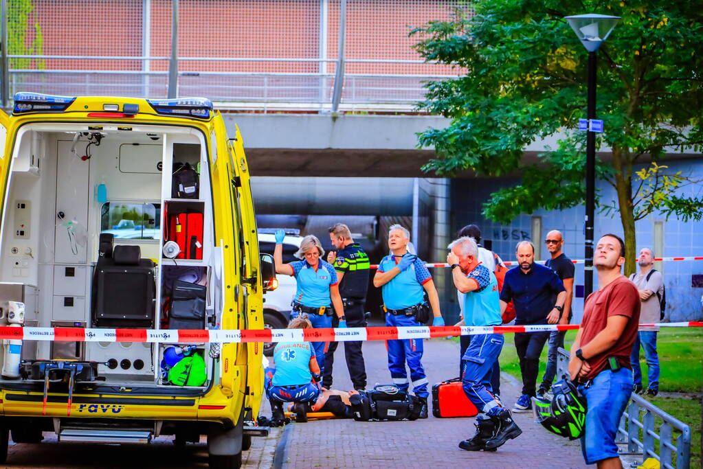 Persoon ernstig gewond na mishandeling