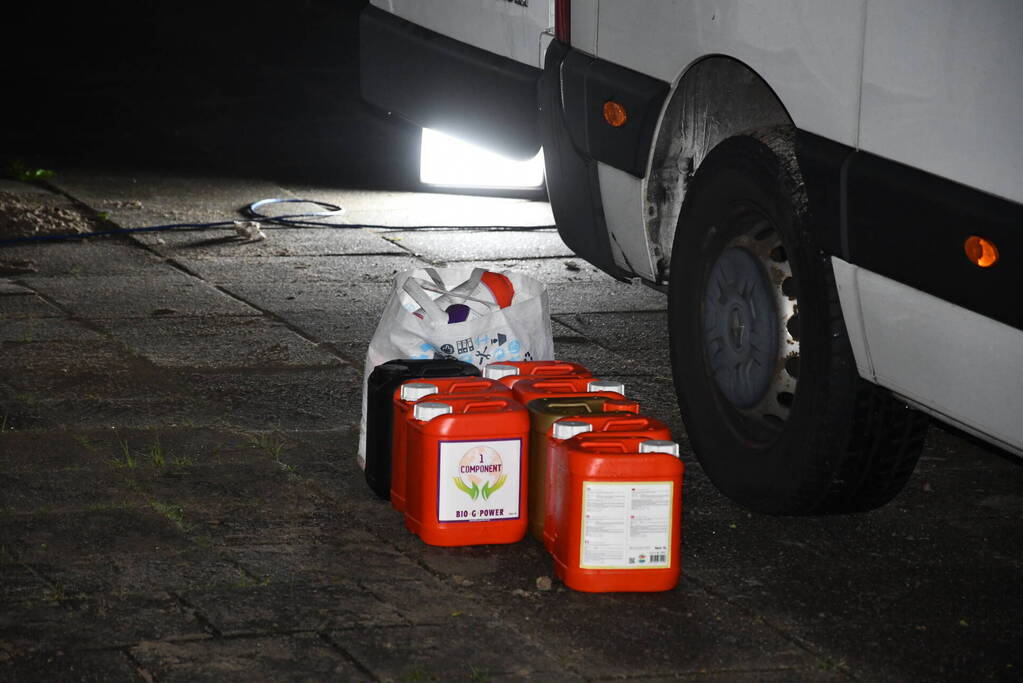 Hennepkwekerij aangetroffen in woning