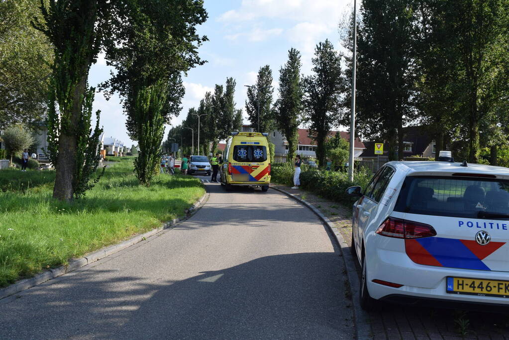 Automobilist en fietser in botsing