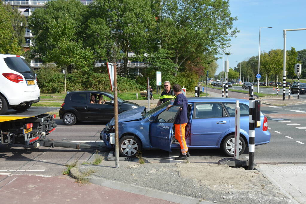 Flinke schade bij ongeval op kruising