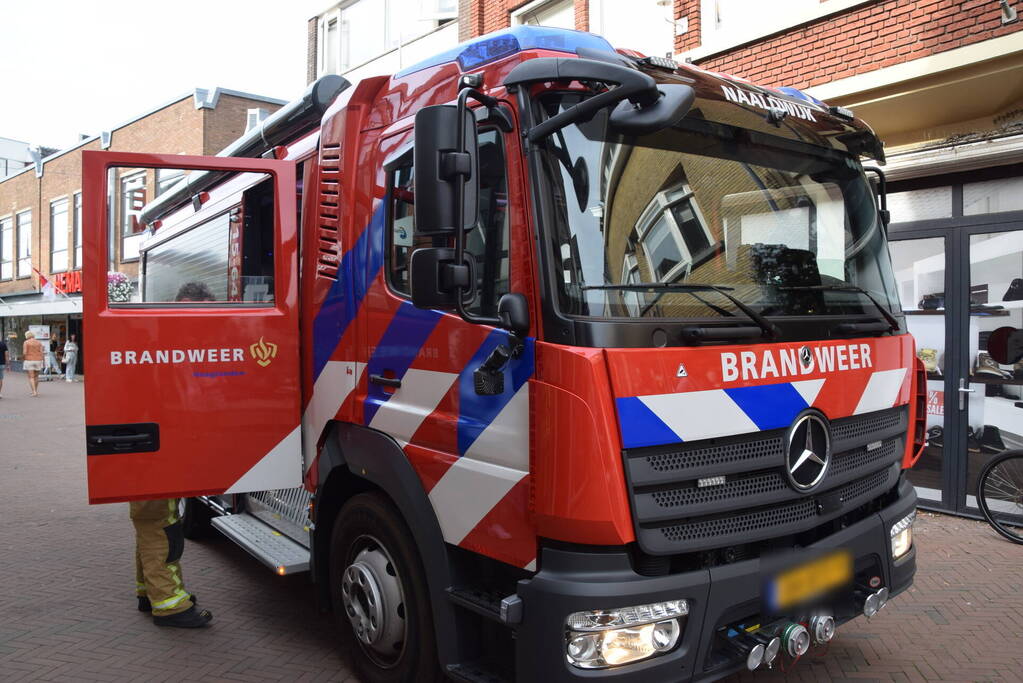 Brandweer inzet vanwege verbranden karton