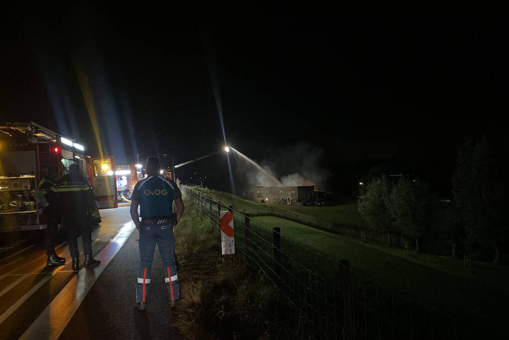 Uitslaande brand in schuur