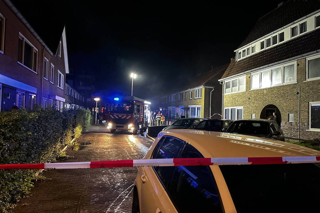 Schuur met asbest in brand