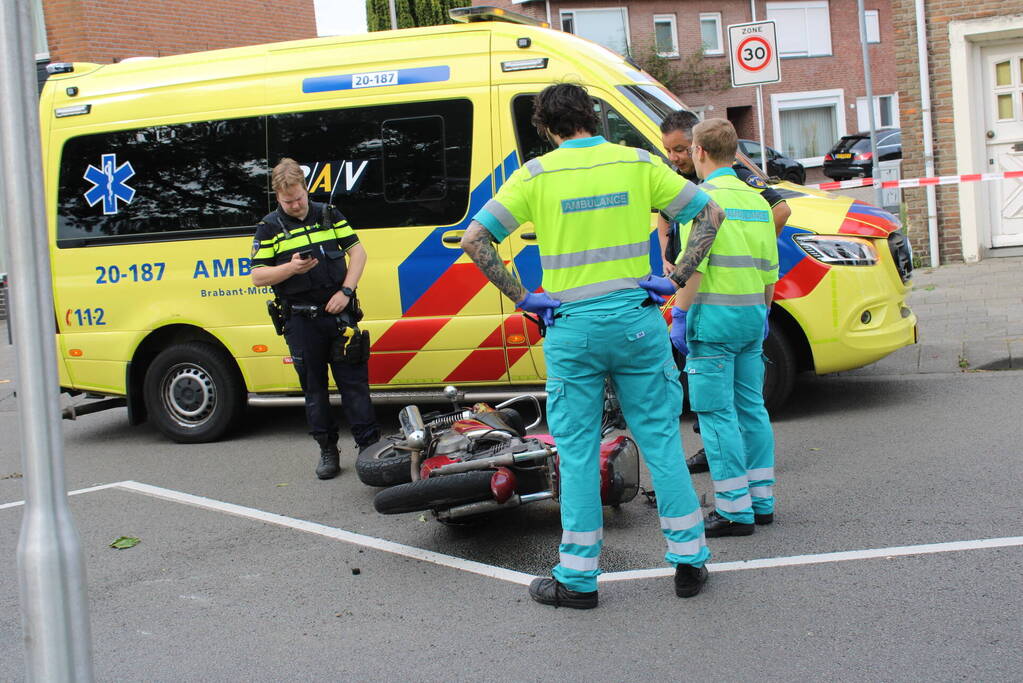 Motorrijder hard ten val