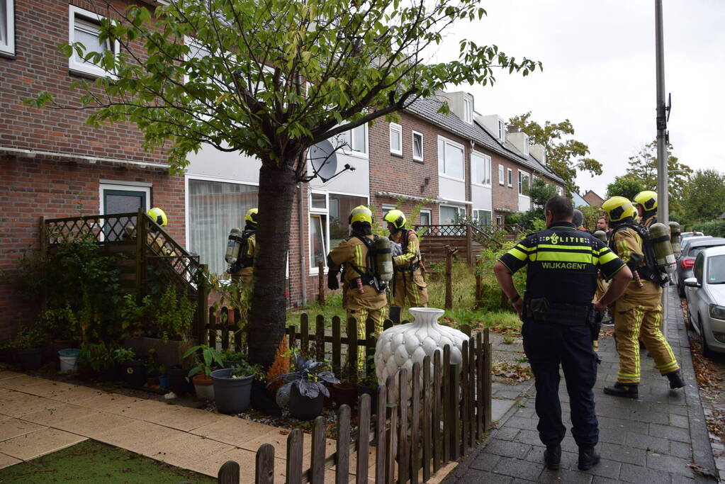 Pan vat vlam en zorgt voor woningbrand