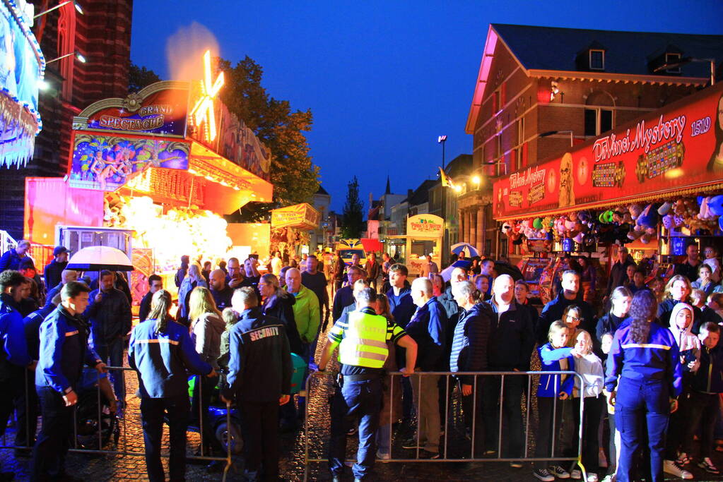 Grote brandoefening op kermis