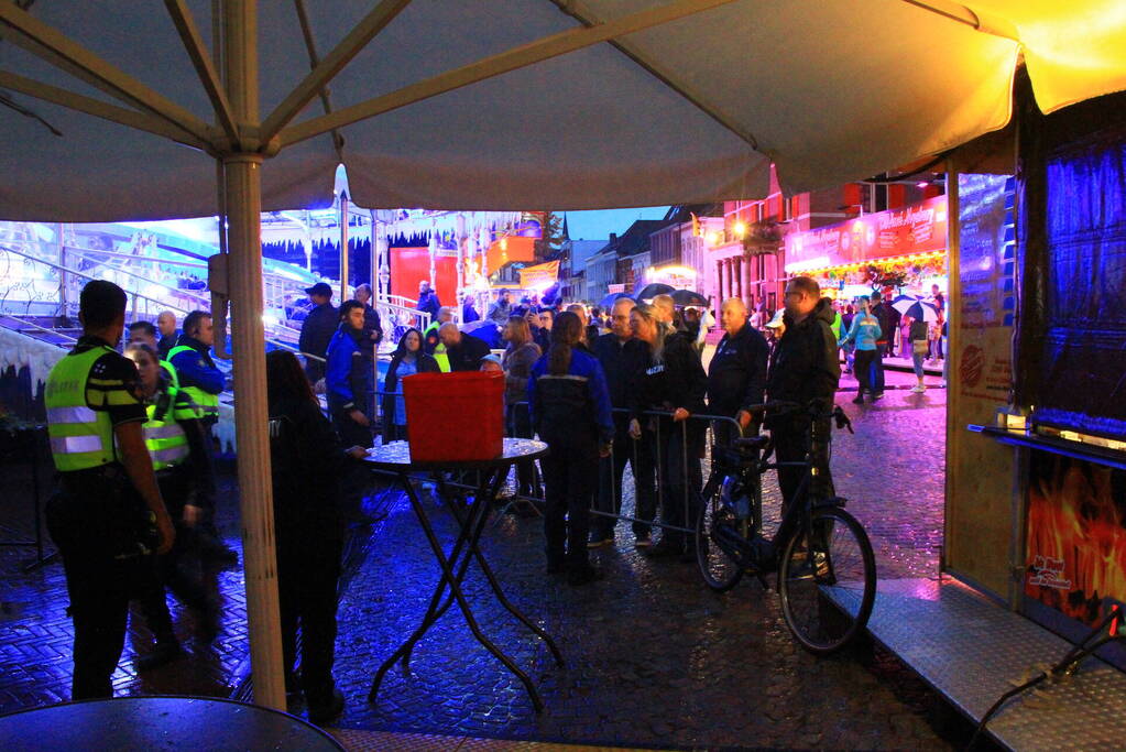 Grote brandoefening op kermis