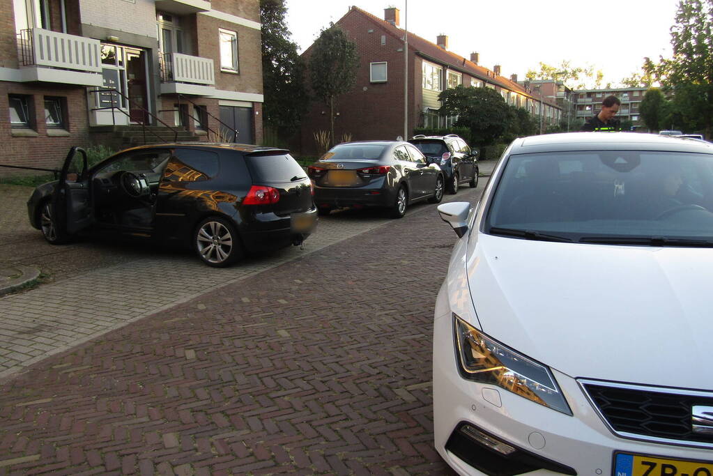 Botsing tijdens verlaten van parkeerplek