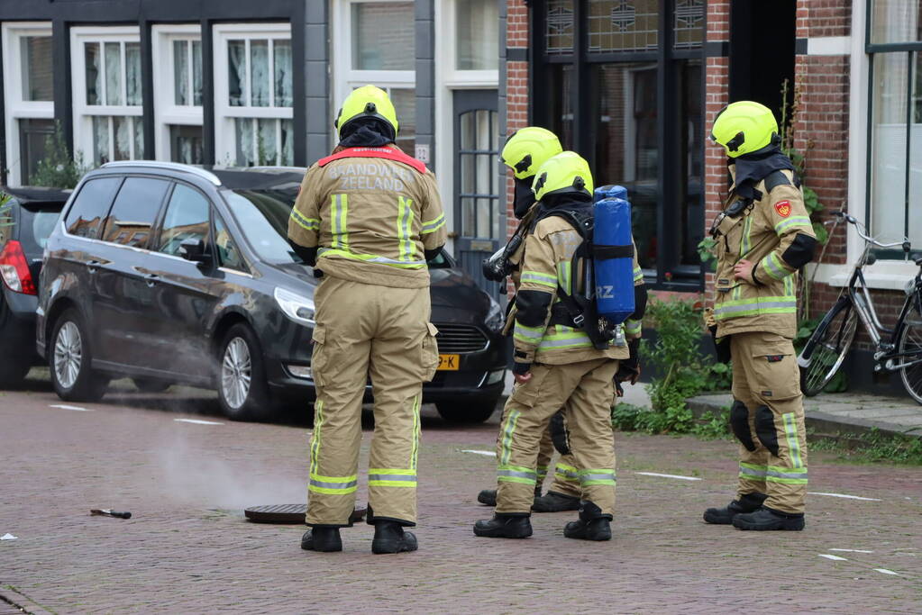 Brandweer ingezet voor rookontwikkeling in riool