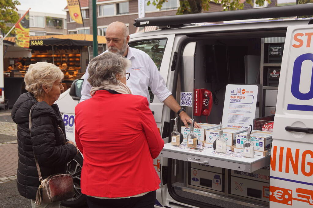 Geur van een xtc-laboratorium te ruiken op de markt