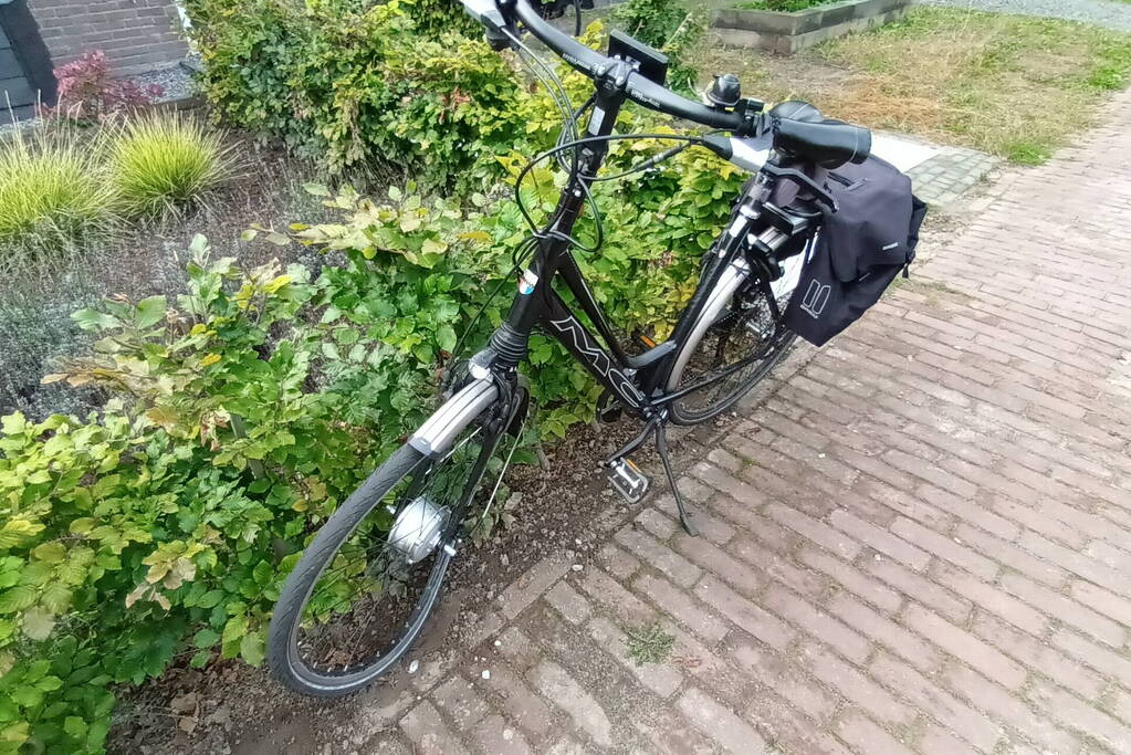 Fietser gewond bij aanrijding bij oversteekplaats