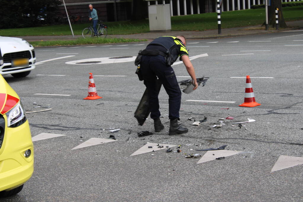 Vijf personenauto's betrokken bij aanrijding