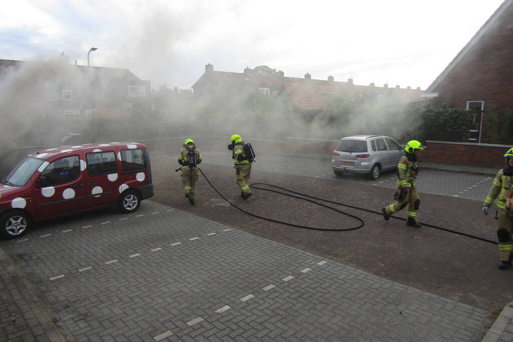 Auto flink beschadigd door brand