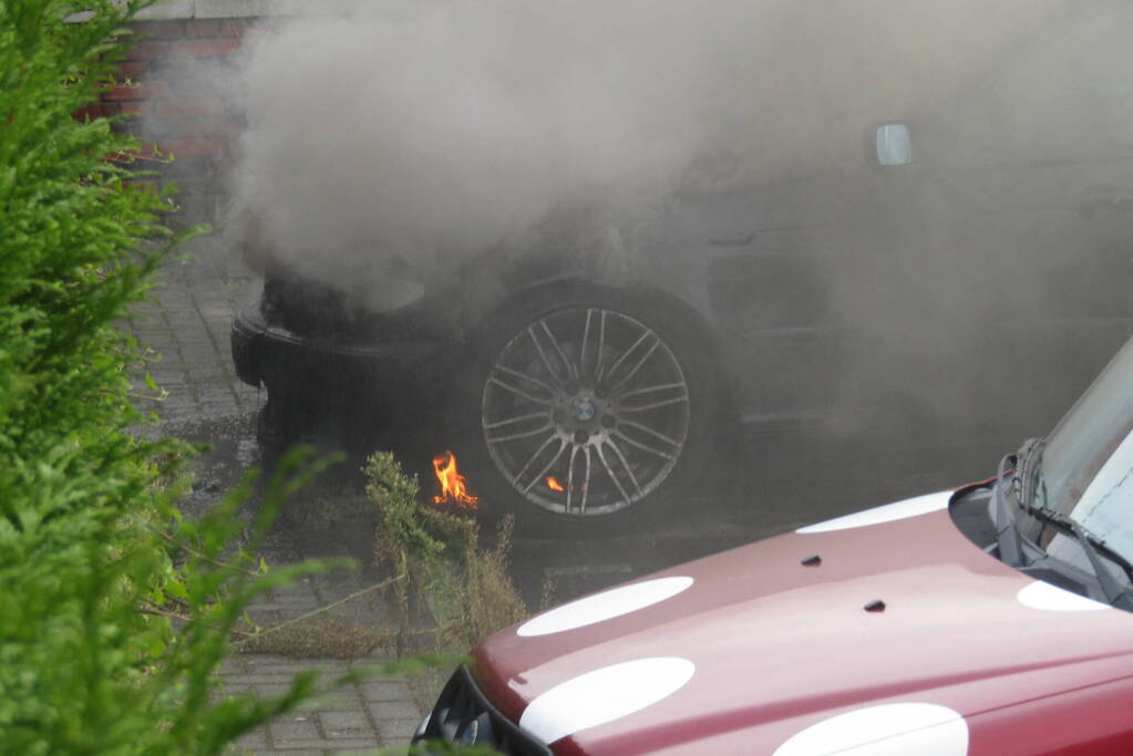 Auto flink beschadigd door brand