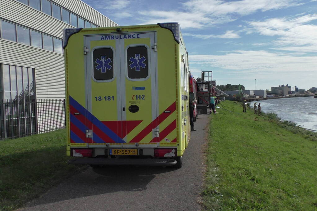 Flinke rookontwikkeling bij brand in plezierboot