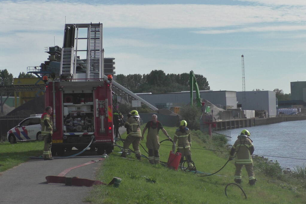 Flinke rookontwikkeling bij brand in plezierboot