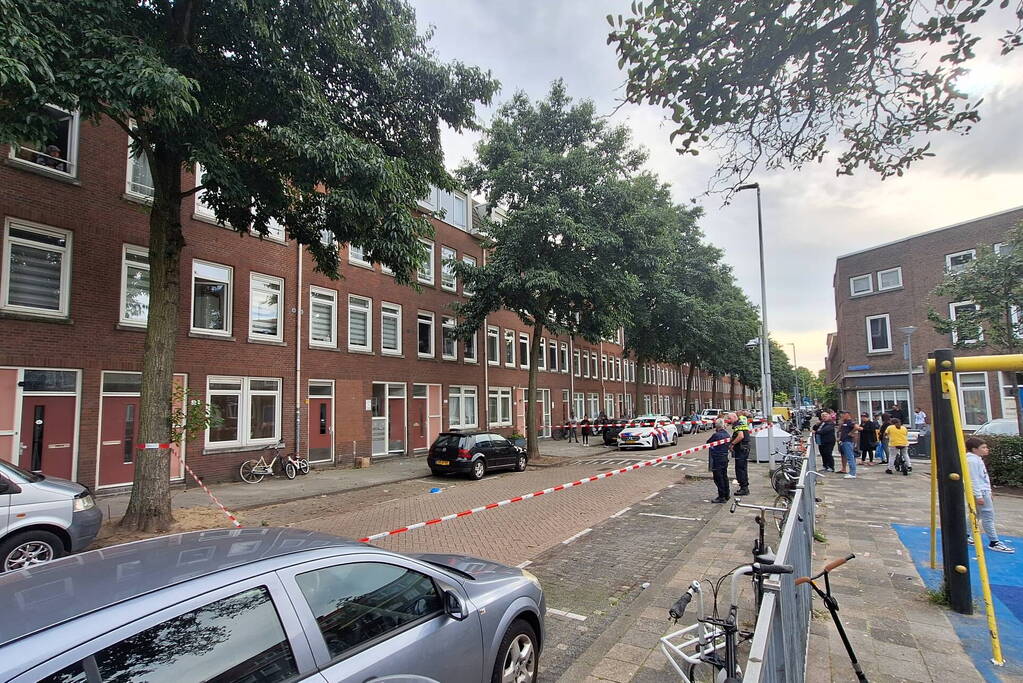 Explosie bij deur appartementencomplex