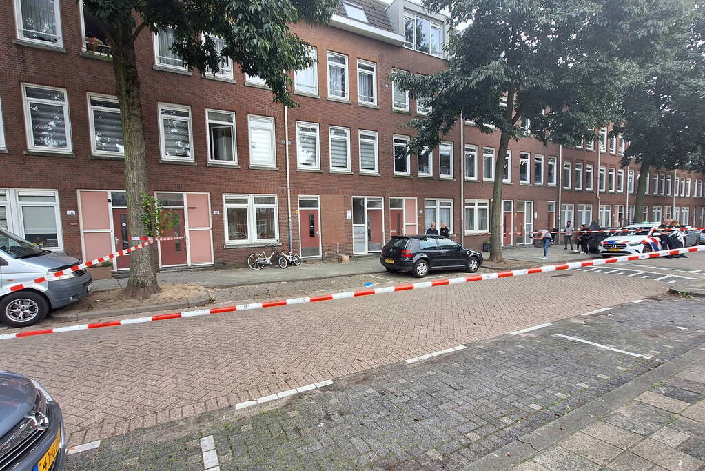 Explosie bij deur appartementencomplex