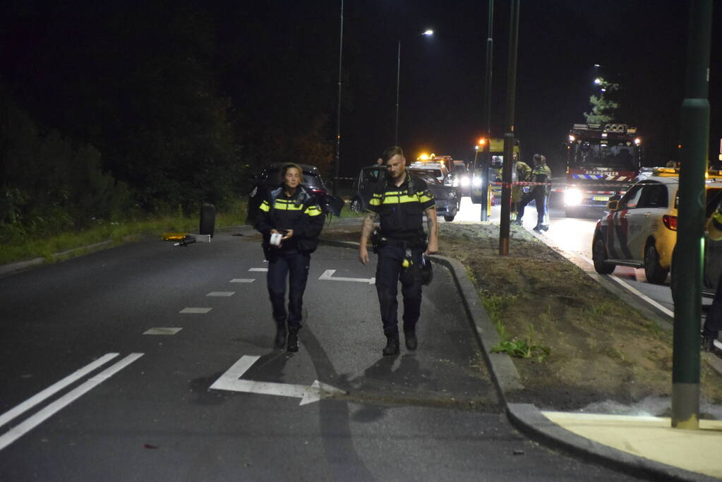 Achtervolging eindigt in crash, Maserati zwaar beschadigd