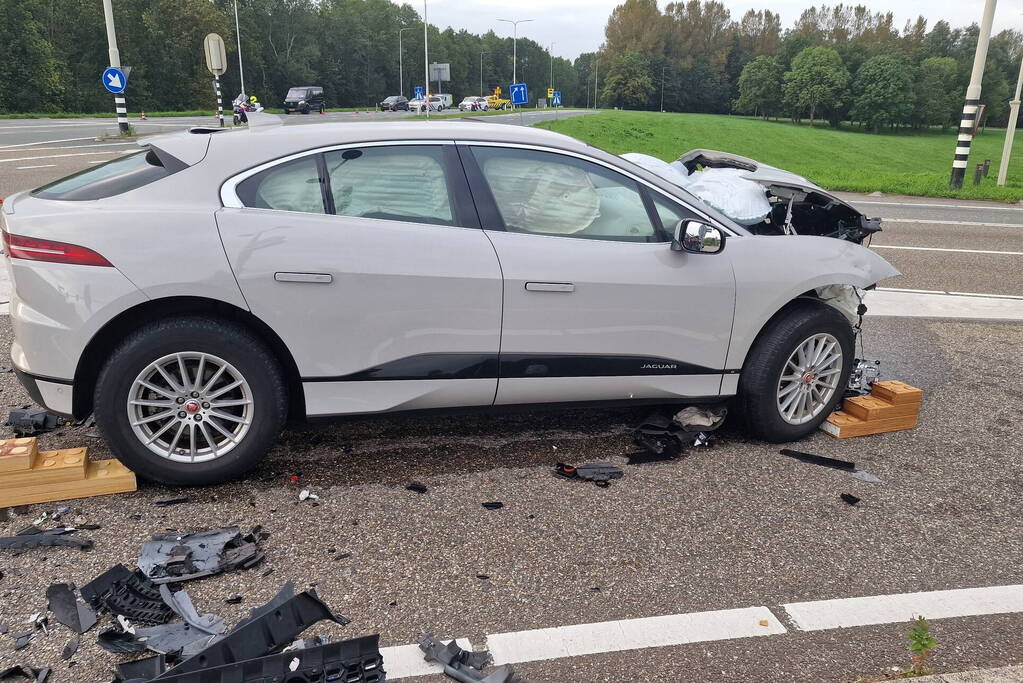 Flinke schade bij frontale botsing