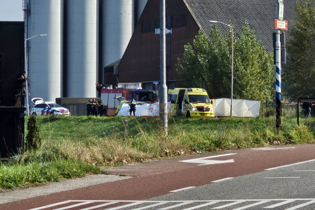 Oude fietser overleden bij aanrijding