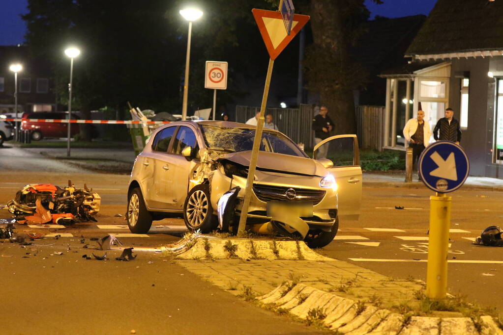 Ravage en gewonden bij aanrijding met motor