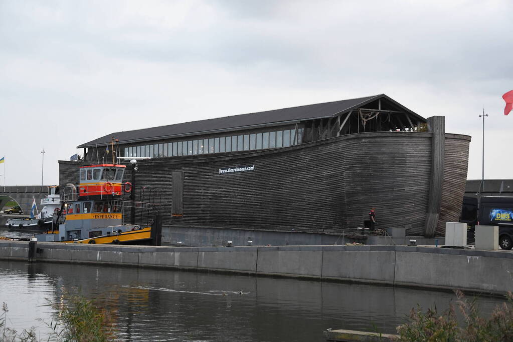 Arkmuseum aangekomen in haven