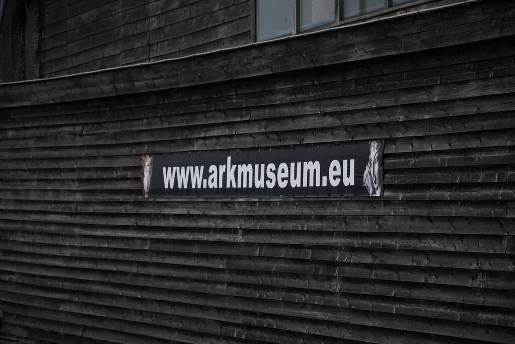 Arkmuseum aangekomen in haven