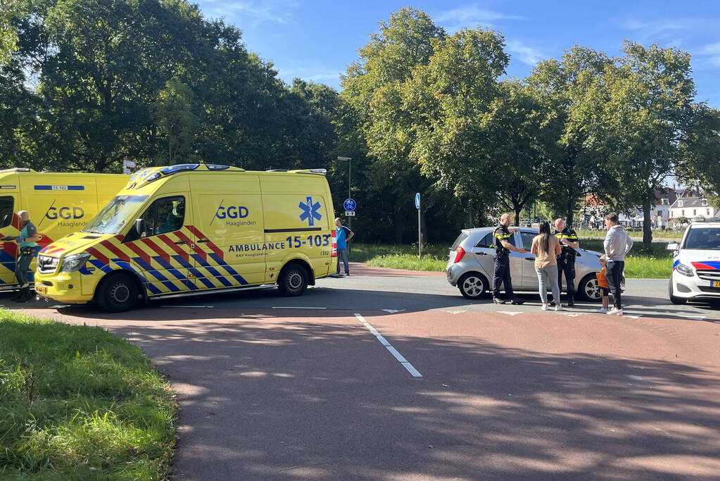 Fietser ernstig gewond bij botsing met automobilist