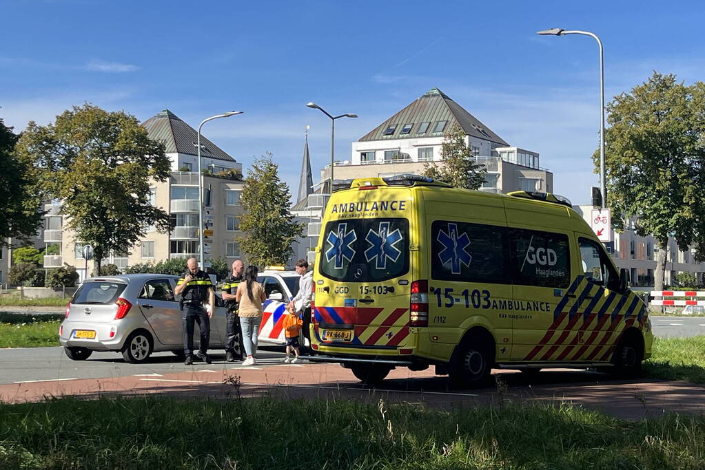 Fietser ernstig gewond bij botsing met automobilist